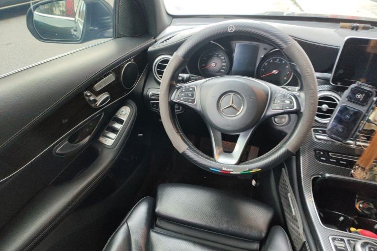 Used Mercedes-Benz GLC 2019 GLC 260 4MATIC Dynamic Edition Steering Wheel