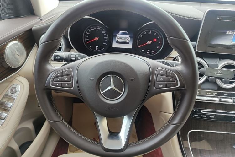 Used Mercedes-Benz GLC 2019 Facelift GLC 260 L 4MATIC Luxury Model Steering Wheel