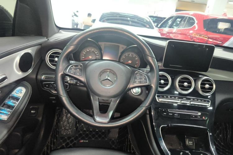 Used Mercedes-Benz GLC 2019 GLC 200 L 4MATIC Steering Wheel
