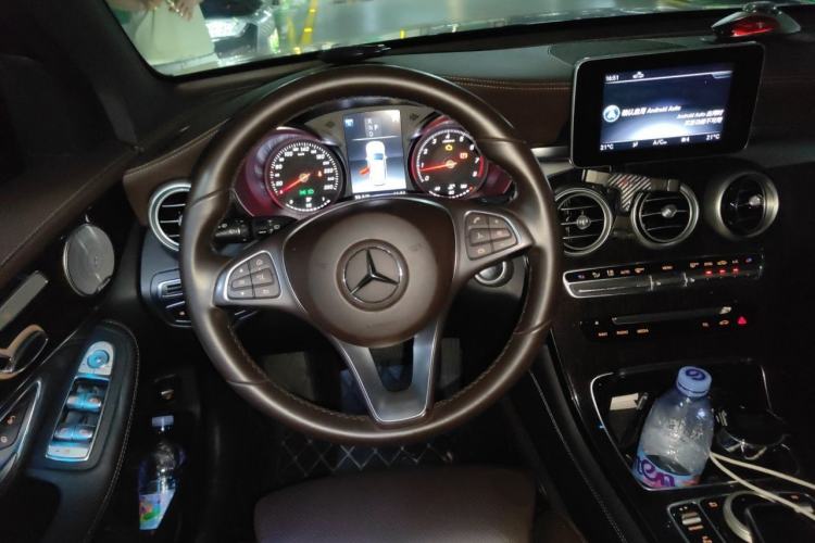 Used Mercedes-Benz GLC 2019 GLC 260 L 4MATIC Dynamic Model Steering Wheel