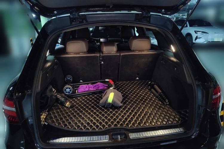 Used Mercedes-Benz GLC 2019 GLC 200 L 4MATIC Trunk