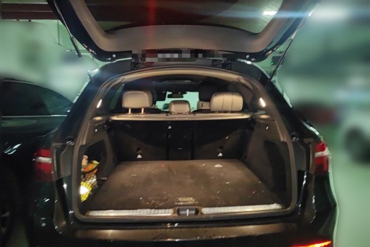 Used Mercedes-Benz GLC 2019 GLC 260 L 4MATIC Dynamic Model Trunk