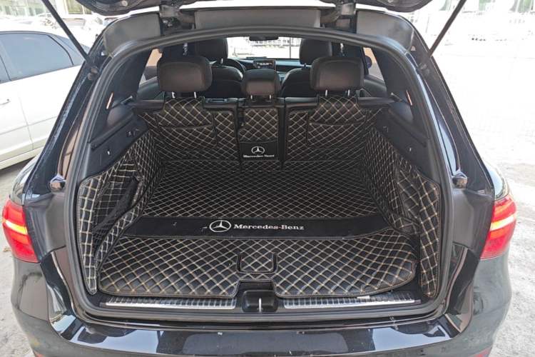 Used Mercedes-Benz GLC 2019 GLC 200 L 4MATIC Trunk