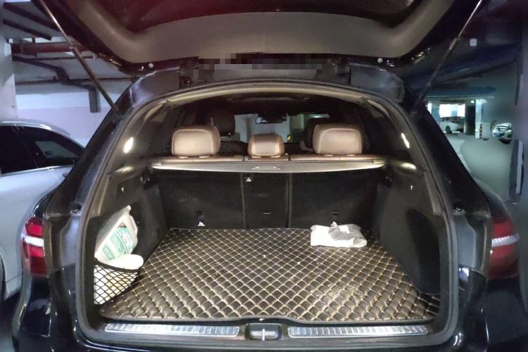 Used Mercedes-Benz GLC 2019 GLC 300 L 4MATIC Dynamic Model Trunk
