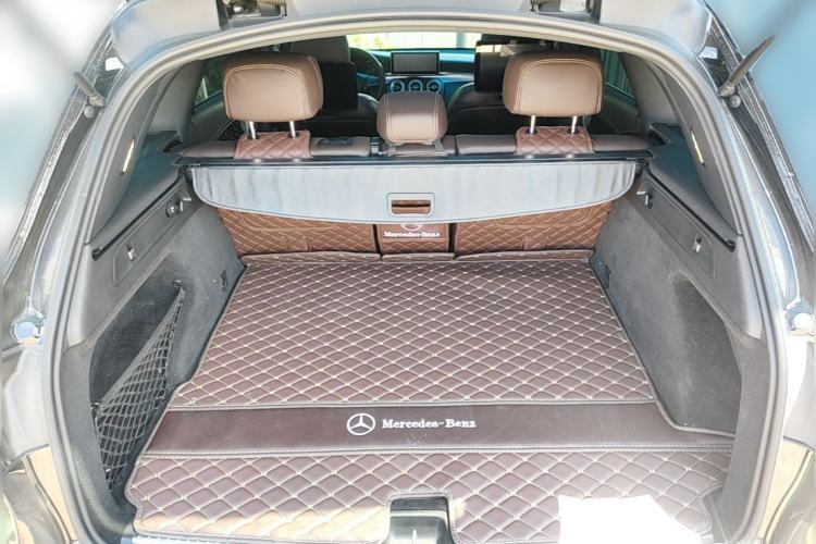 Used Mercedes-Benz GLC 2019 GLC 300 L 4MATIC Dynamic Model Trunk