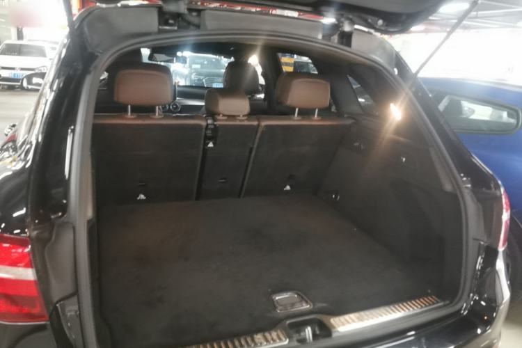 Used Mercedes-Benz GLC 2019 Facelift GLC 260 L 4MATIC Luxury Model Trunk