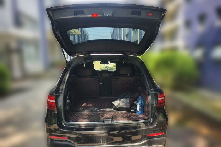 Used Mercedes-Benz GLC 2019 GLC 260 4MATIC Luxury Model Trunk