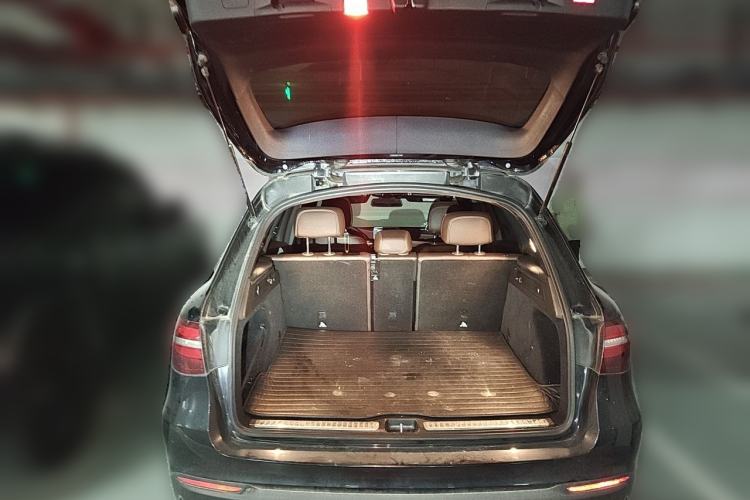 Used Mercedes-Benz GLC 2019 GLC 200 L 4MATIC Trunk