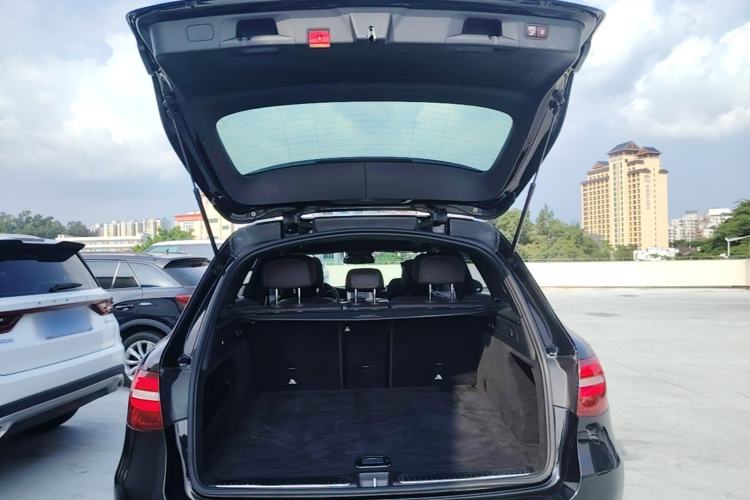 Used Mercedes-Benz GLC 2019 Facelift GLC 260 L 4MATIC Luxury Model Trunk