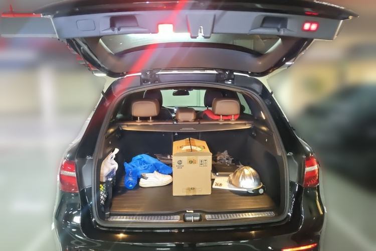 Used Mercedes-Benz GLC 2019 GLC 260 L 4MATIC Dynamic Model Trunk