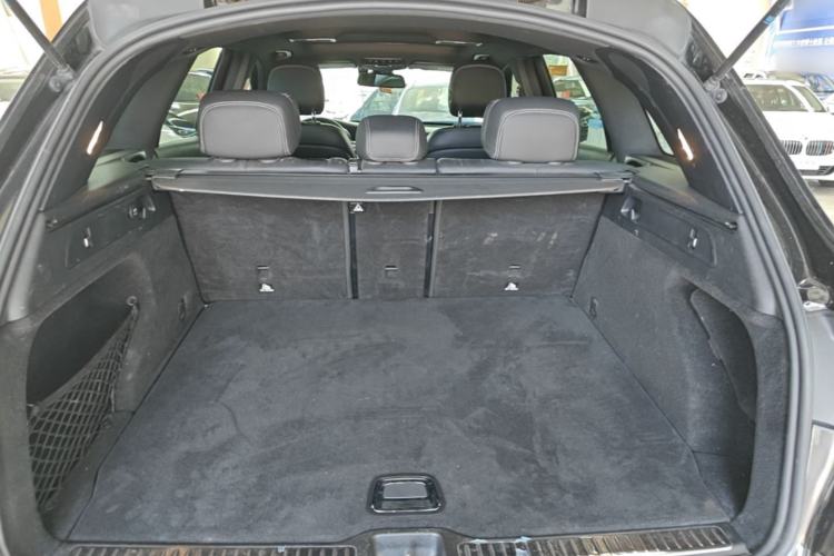 Used Mercedes-Benz GLC 2019 GLC 260 L 4MATIC Dynamic Model Trunk