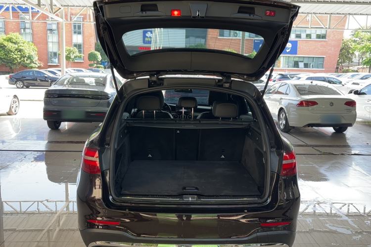 Used Mercedes-Benz GLC 2019 GLC 260 L 4MATIC Dynamic Model Trunk