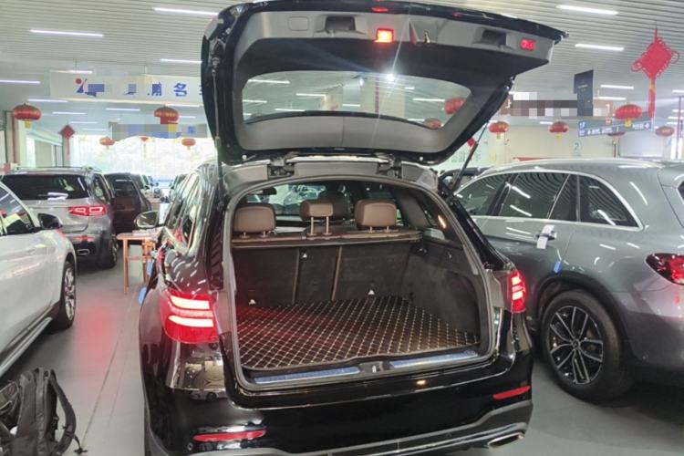 Used Mercedes-Benz GLC 2019 GLC 260 L 4MATIC Dynamic Model Trunk