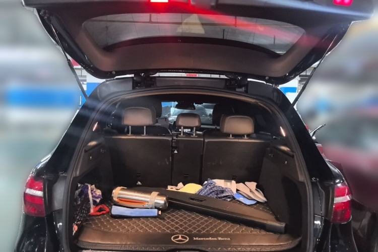 Used Mercedes-Benz GLC 2019 GLC 260 L 4MATIC Luxury Model Trunk