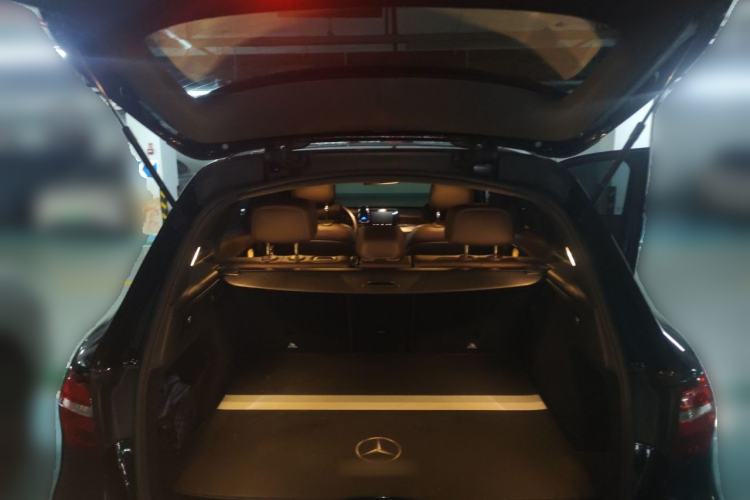 Used Mercedes-Benz GLC 2019 GLC 260 L 4MATIC Dynamic Model Trunk