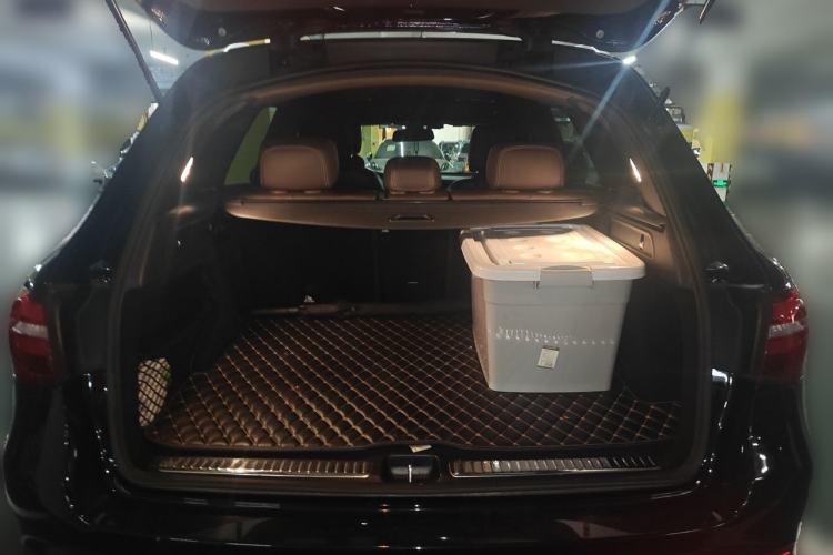 Used Mercedes-Benz GLC 2019 GLC 200 L 4MATIC Trunk