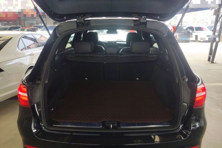 Used Mercedes-Benz GLC 2019 Facelift GLC 260 L 4MATIC Luxury Model Trunk