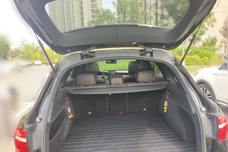 Used Mercedes-Benz GLC 2019 GLC 300 L 4MATIC Dynamic Model Trunk