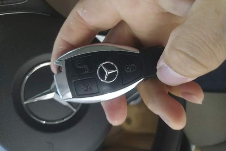 Used Mercedes-Benz GLC 2019 GLC 260 L 4MATIC Luxury Model Vehicle Key