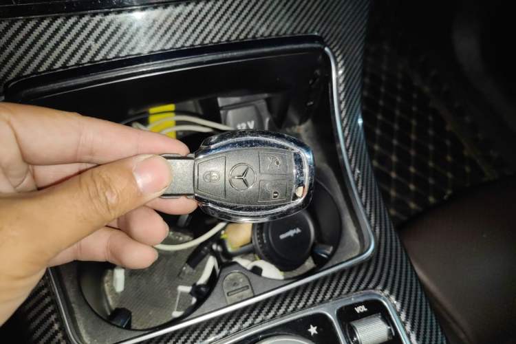 Used Mercedes-Benz GLC 2019 GLC 200 L 4MATIC Vehicle Key
