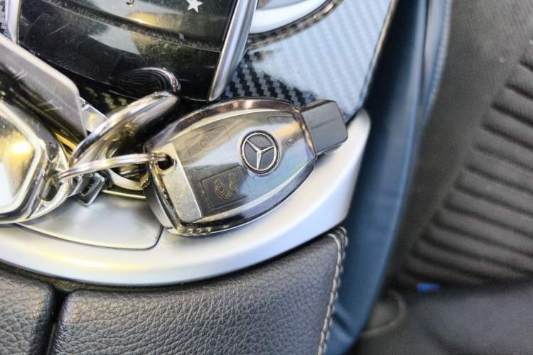 Used Mercedes-Benz GLC 2019 GLC 200 L 4MATIC Vehicle Key