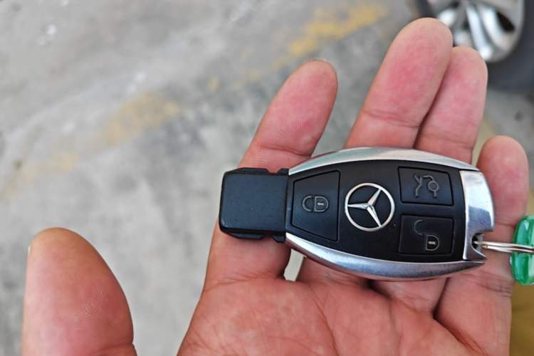 Used Mercedes-Benz GLC 2019 GLC 200 L 4MATIC Vehicle Key