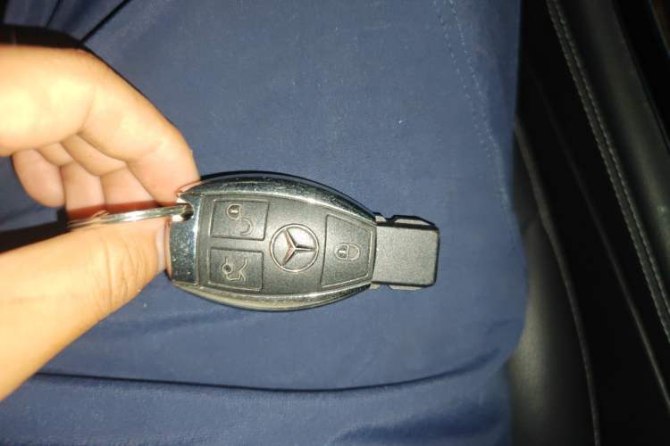 Used Mercedes-Benz GLC 2019 GLC 260 L 4MATIC Luxury Model Vehicle Key