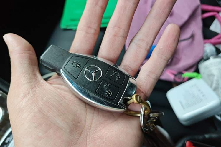 Used Mercedes-Benz GLC 2019 Facelift GLC 260 L 4MATIC Luxury Model Vehicle Key