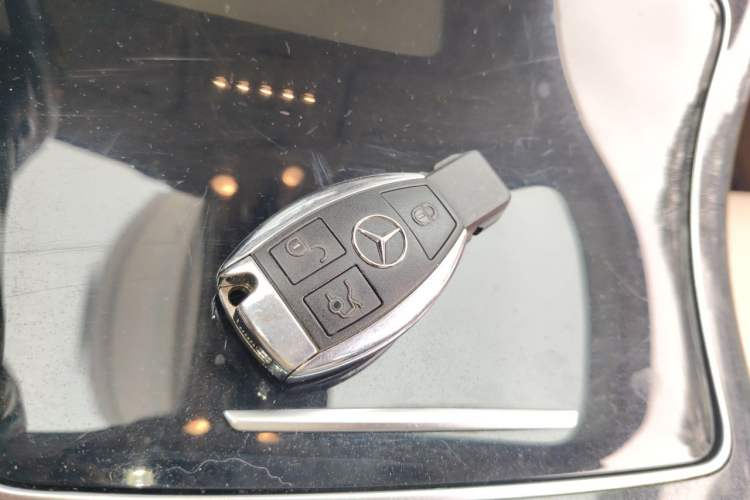 Used Mercedes-Benz GLC 2019 GLC 200 L 4MATIC Vehicle Key