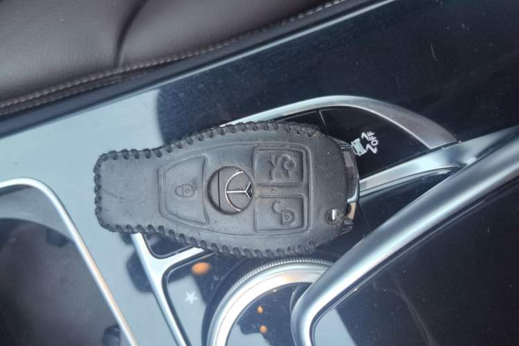 Used Mercedes-Benz GLC 2019 GLC 200 L 4MATIC Vehicle Key