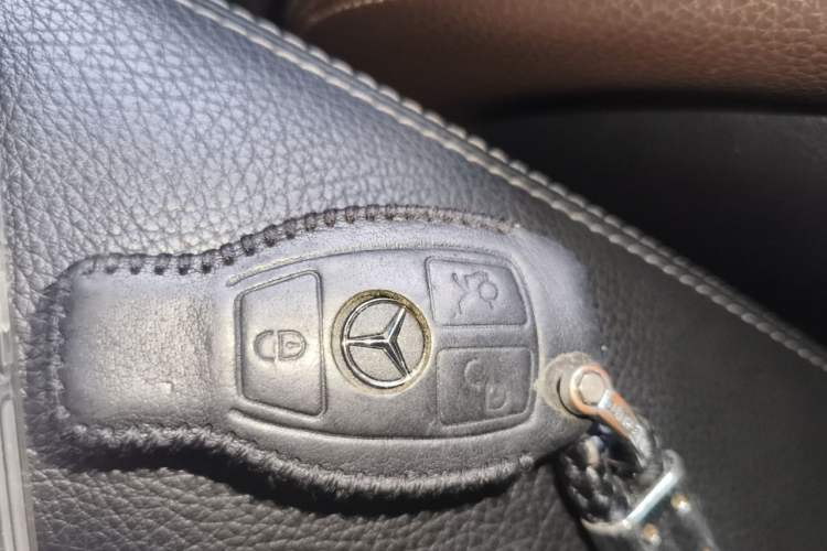 Used Mercedes-Benz GLC 2019 Refreshed GLC 300 L 4MATIC Dynamic Edition Vehicle Key