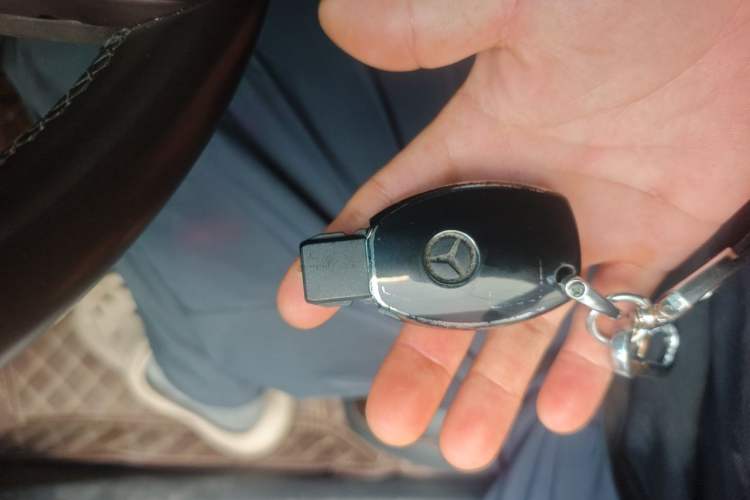 Used Mercedes-Benz GLC 2019 GLC 260 L 4MATIC Dynamic Model Vehicle Key