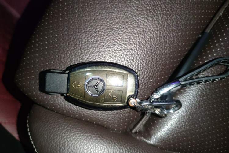 Used Mercedes-Benz GLC 2019 GLC 200 L 4MATIC Vehicle Key