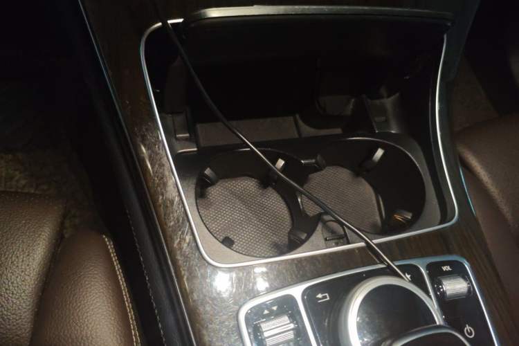 Used Mercedes-Benz GLC 2019 GLC 260 L 4MATIC Dynamic Model Vehicle Key