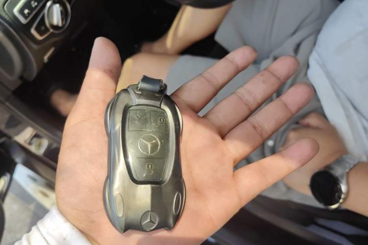 Used Mercedes-Benz GLC 2019 GLC 300 L 4MATIC Dynamic Model Vehicle Key