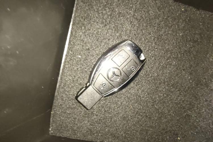 Used Mercedes-Benz GLC 2019 GLC 260 L 4MATIC Dynamic Model Vehicle Key