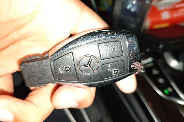 Used Mercedes-Benz GLC 2019 GLC 260 L 4MATIC Dynamic Model Vehicle Key