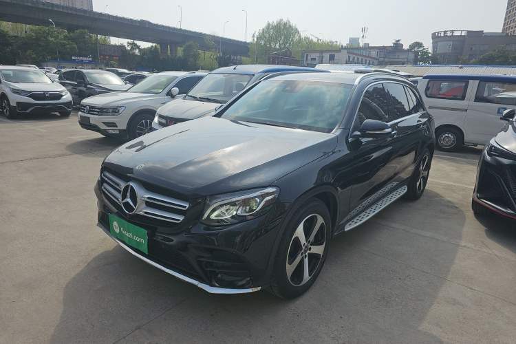 Used Mercedes-Benz GLC 2019 Facelift GLC 260 L 4MATIC Luxury Model Guazi used car, China used car export, Used car for sale, Used cars, Cheapest cars for sale