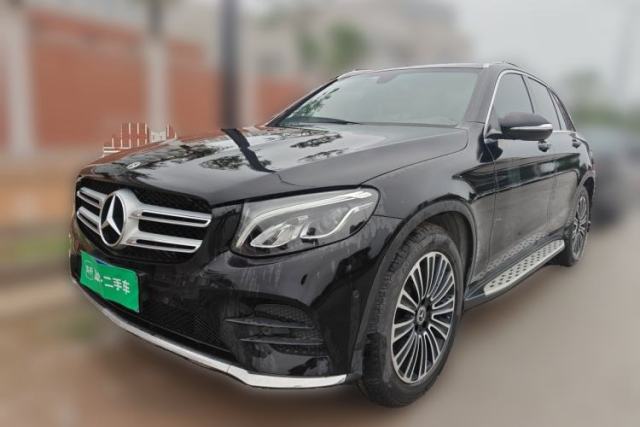 Ojetý Mercedes-Benz GLC 2019 GLC 260 L 4MATIC Dynamic Model