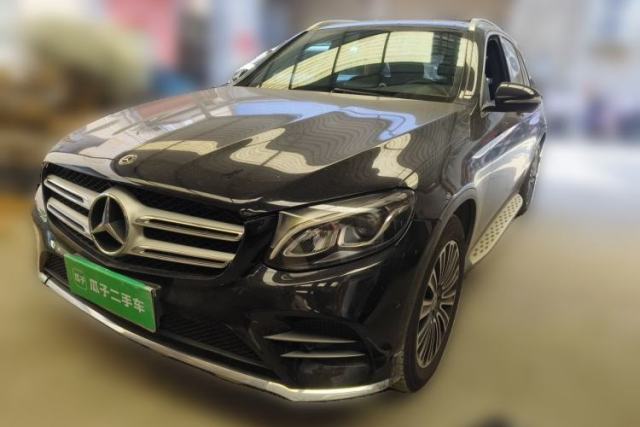 Ojetý Mercedes-Benz GLC 2019 GLC 260 L 4MATIC Dynamic Model