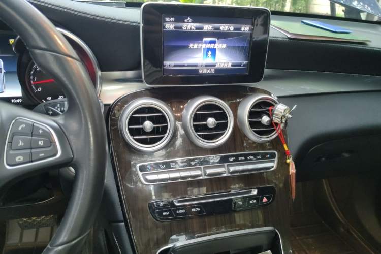 Used Mercedes-Benz GLC 2019 GLC 260 L 4MATIC Luxury Model Audio And AC Panel