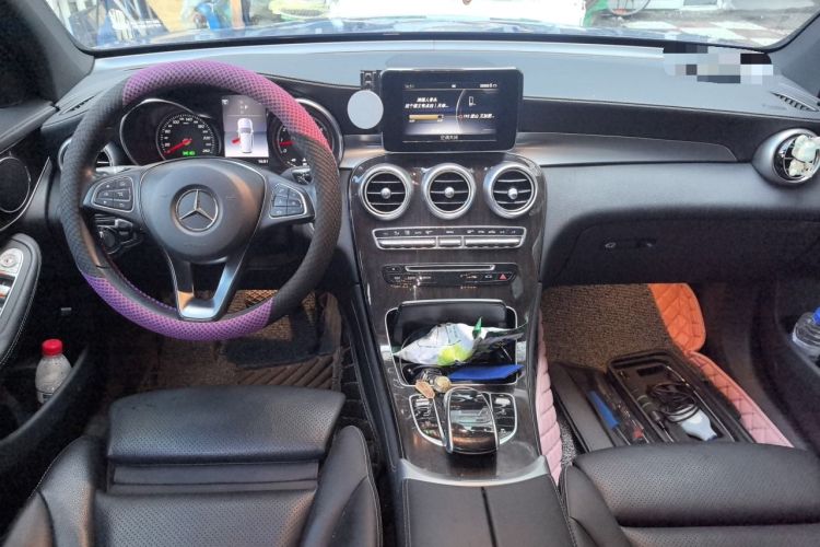 Used Mercedes-Benz GLC 2019 GLC 260 L 4MATIC Dynamic Model Center Console