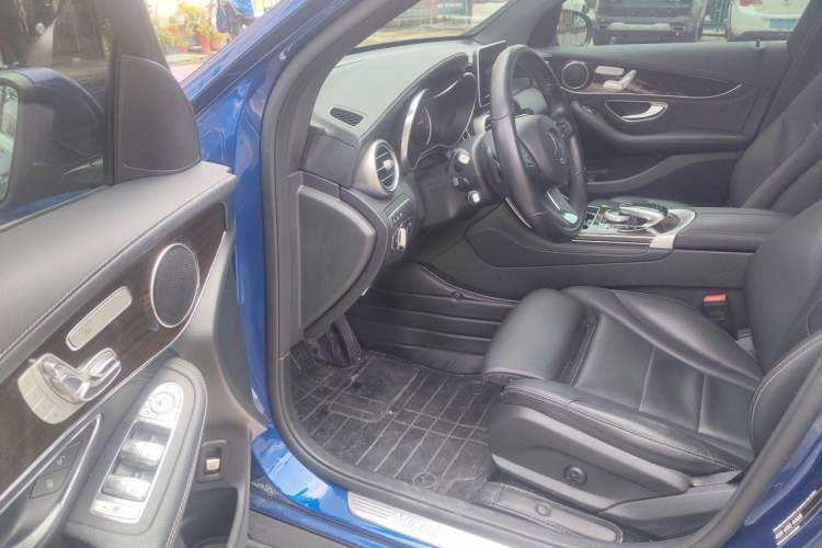 Used Mercedes-Benz GLC 2019 Facelift GLC 260 L 4MATIC Luxury Model Driver Seat