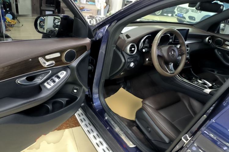 Used Mercedes-Benz GLC 2019 GLC 260 4MATIC Luxury Model Driver Seat