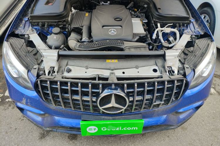 Used Mercedes-Benz GLC 2019 GLC 300 L 4MATIC Dynamic Model Engine Bay