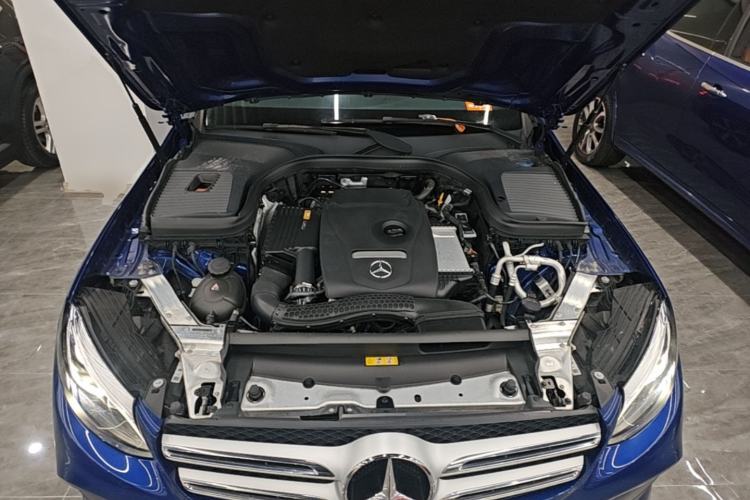 Used Mercedes-Benz GLC 2019 Facelift GLC 260 L 4MATIC Luxury Model Engine Bay