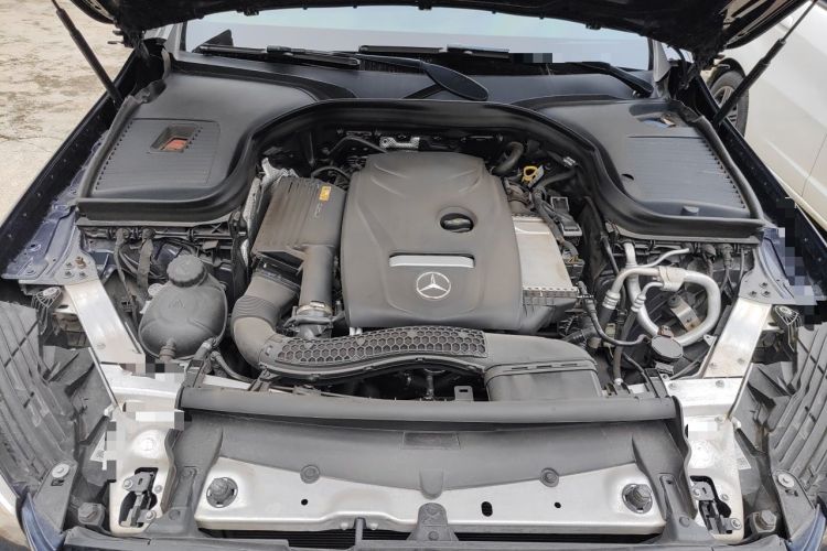 Used Mercedes-Benz GLC 2019 GLC 260 4MATIC Luxury Model Engine Bay