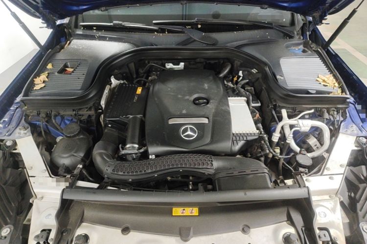 Used Mercedes-Benz GLC 2019 GLC 260 L 4MATIC Dynamic Model Engine Bay