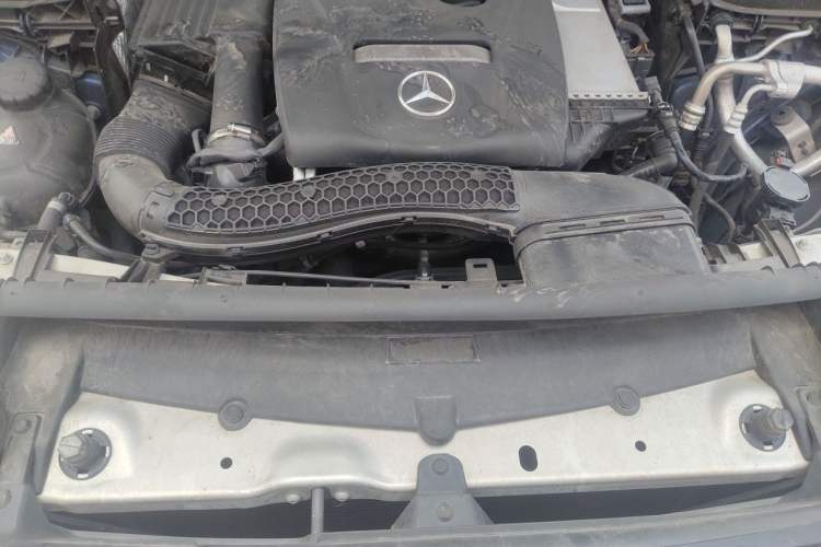 Used Mercedes-Benz GLC 2019 Facelift GLC 260 L 4MATIC Luxury Model Engine Bay