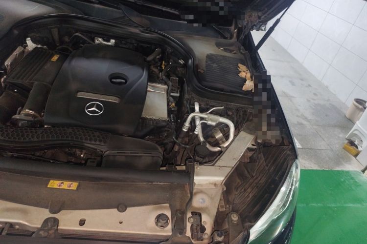 Used Mercedes-Benz GLC 2019 GLC 260 4MATIC Luxury Model Engine Bay Left